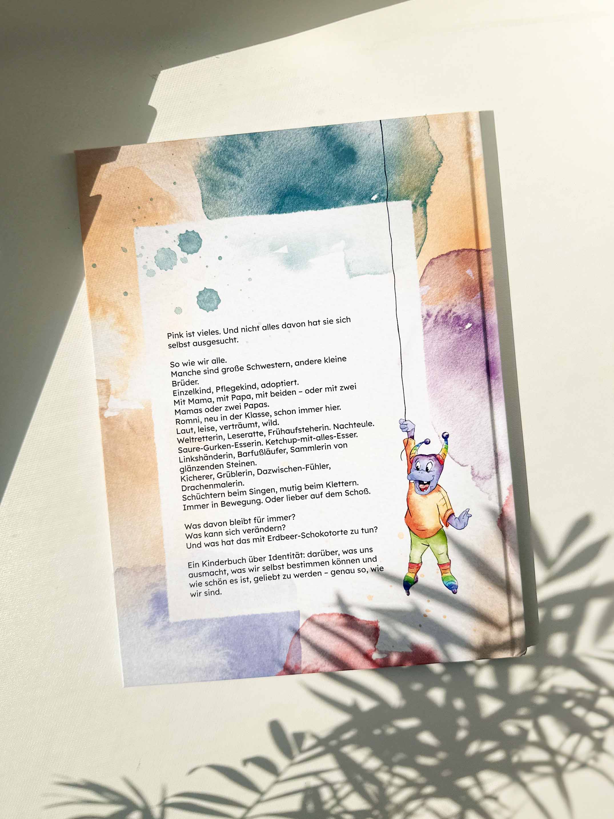 Pink, das Löwinnenkind. Das gedruckte und fertige Buch.